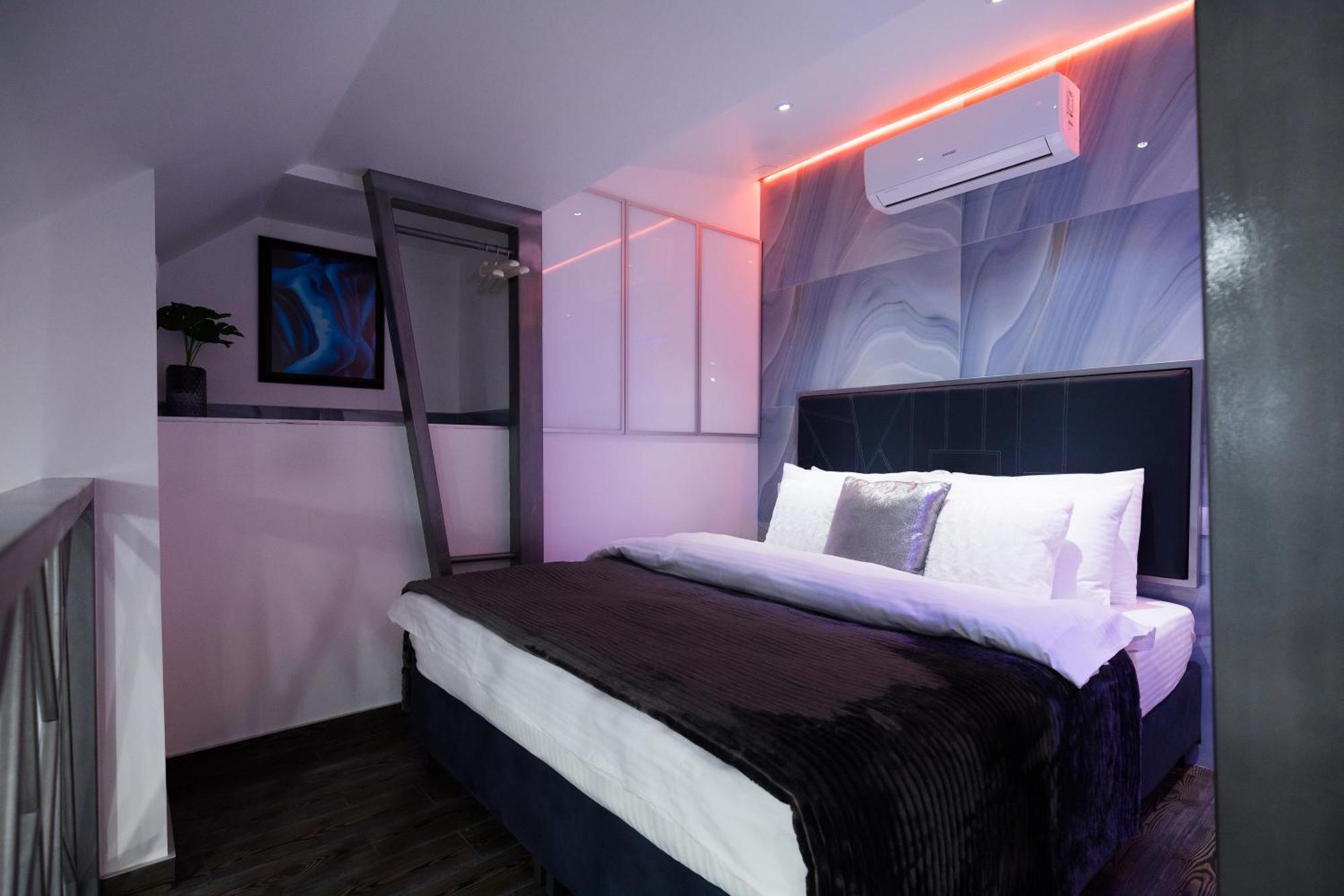 Langery Residence Central Apartments Одеса Стая снимка