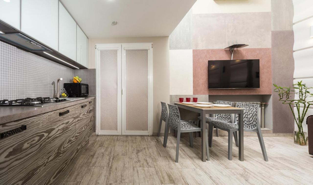Langery Residence Central Apartments Одеса Екстериор снимка