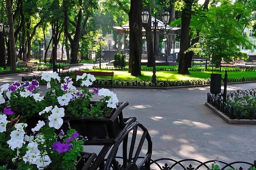 Langery Residence Central Apartments Одеса Екстериор снимка